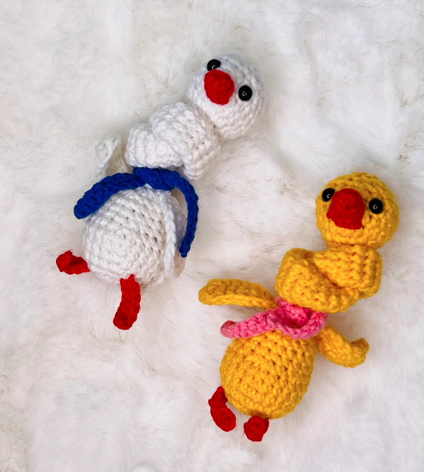 Long Neck Goose Crochet Pattern by BurdaArt